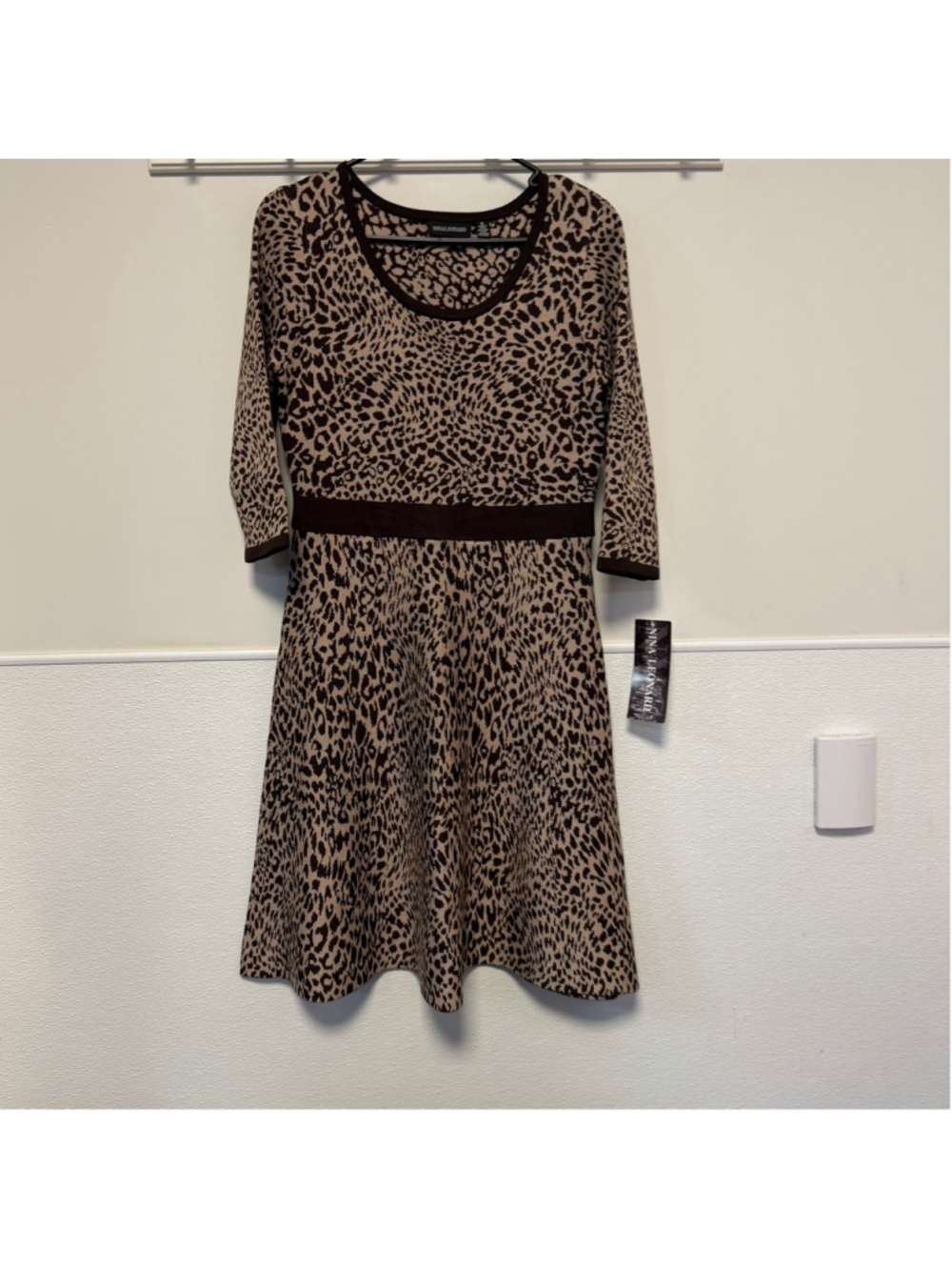 Women's Nina Leonard Dress Medium Camel Chocolate Animal Print Midi New NWT - Picture 6 of 16